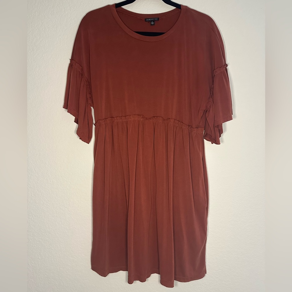 MCM Rust Tiered Short-Sleeve Midi Dress